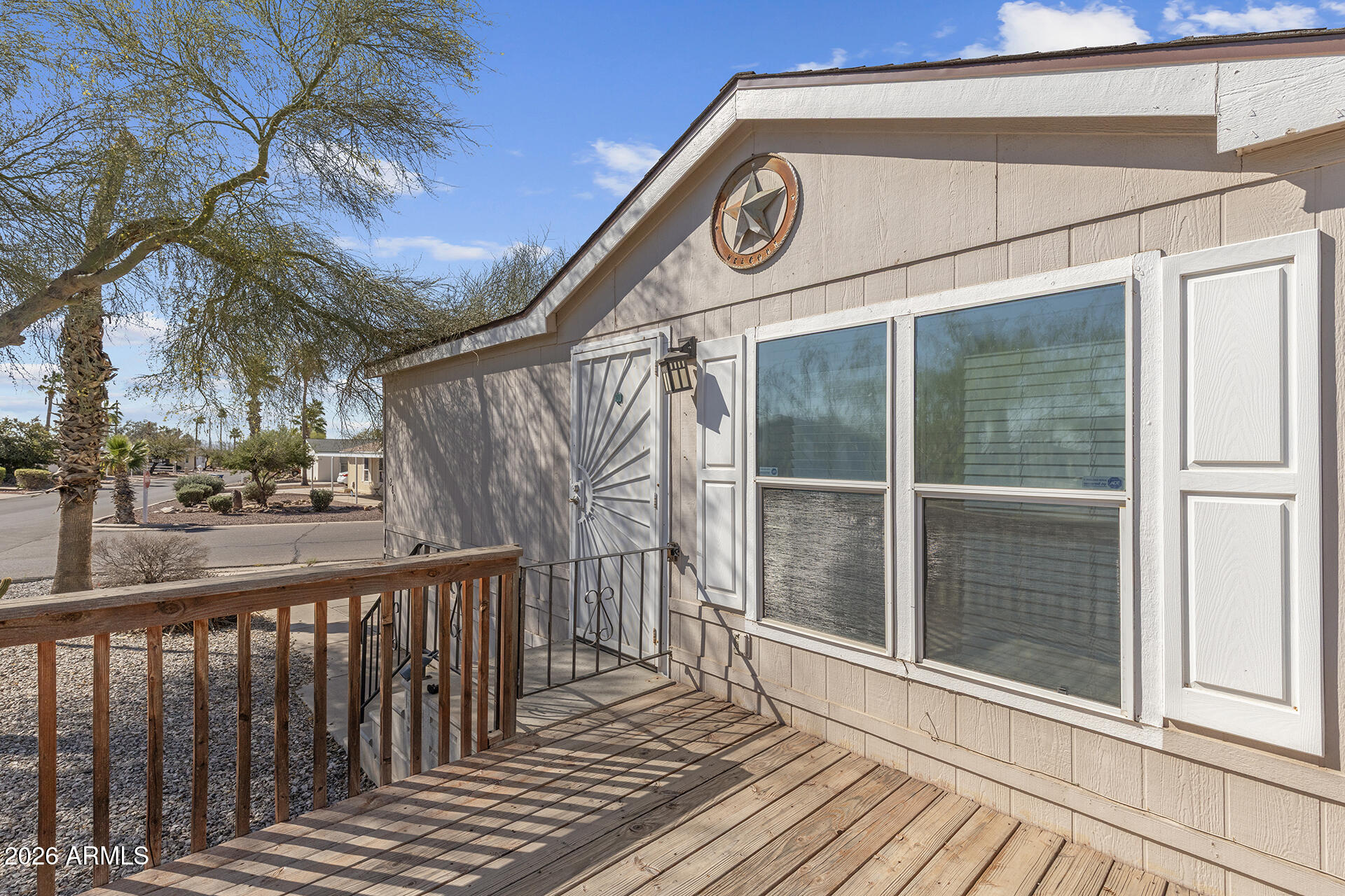 2000 S APACHE Road 280