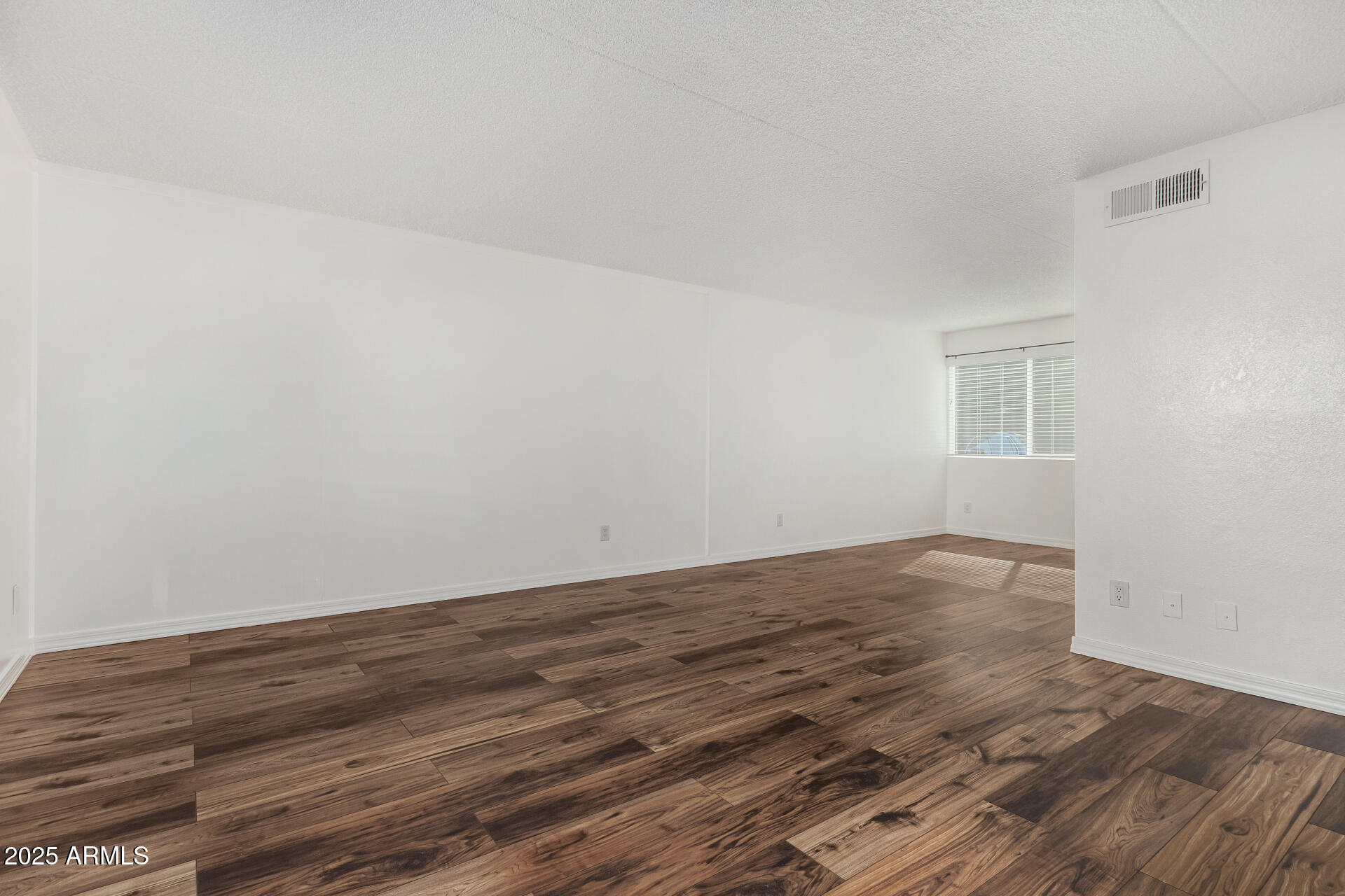 7141 N 16TH Street 35