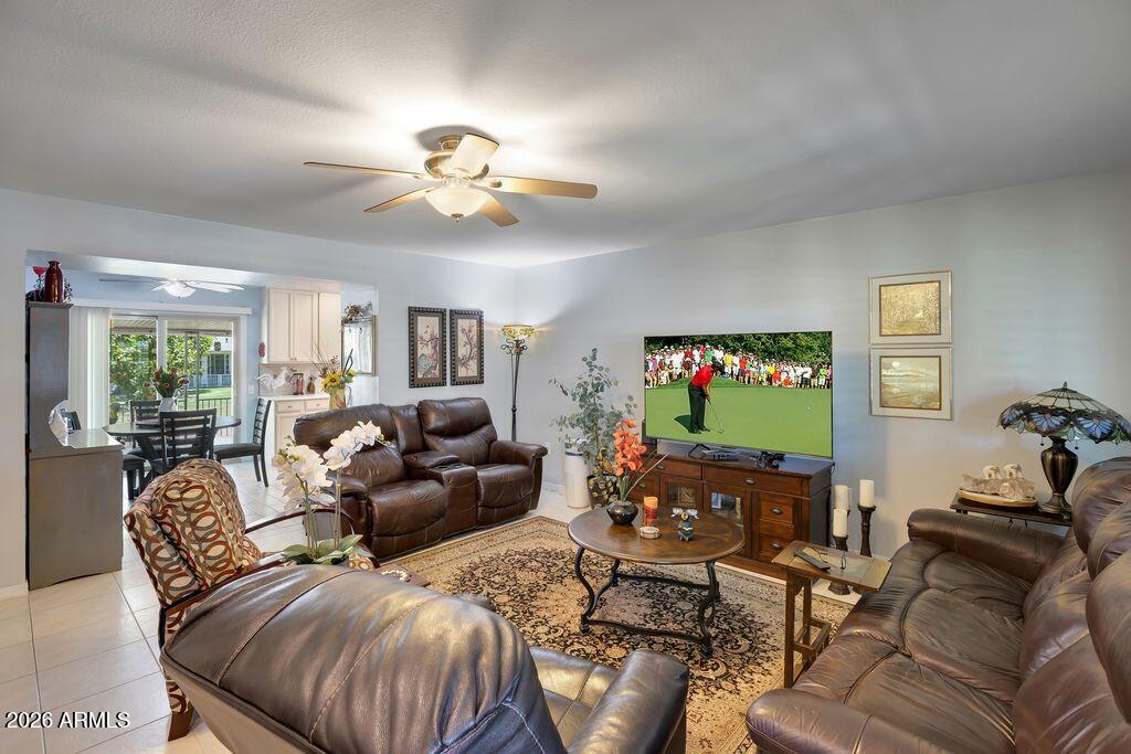 9521 W OAK RIDGE Drive