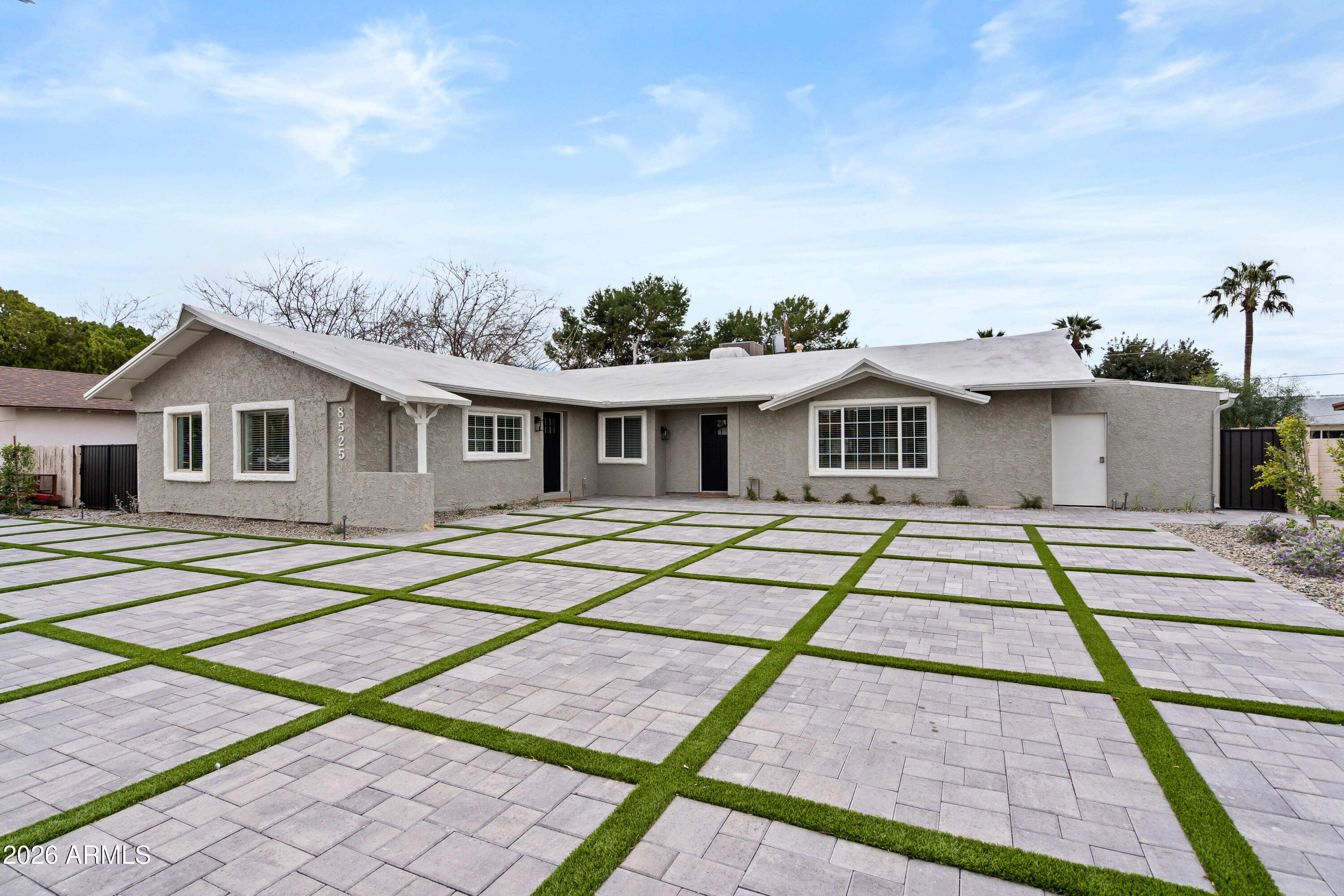 8525 E PASADENA Avenue