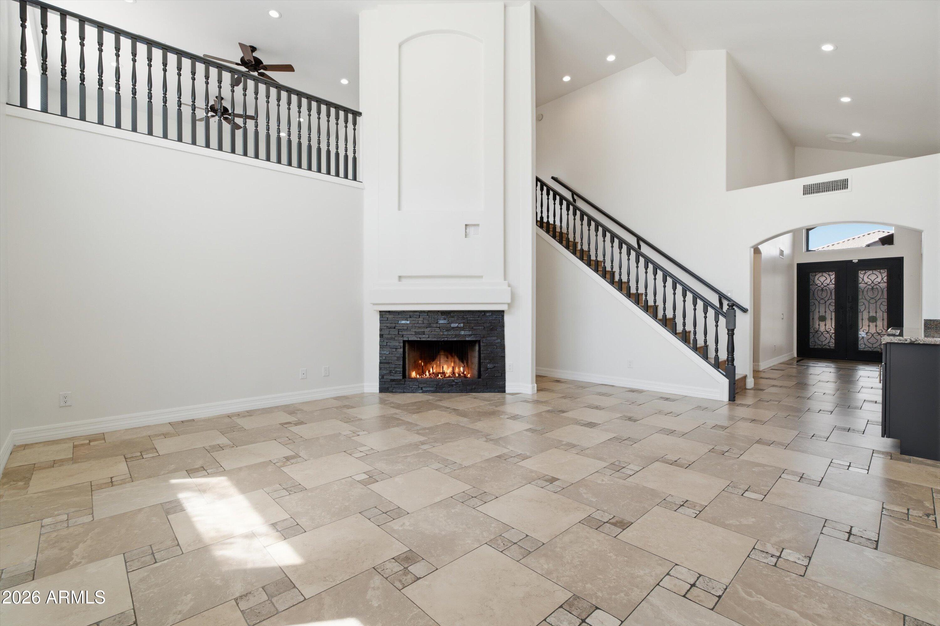 1331 W BECK Lane