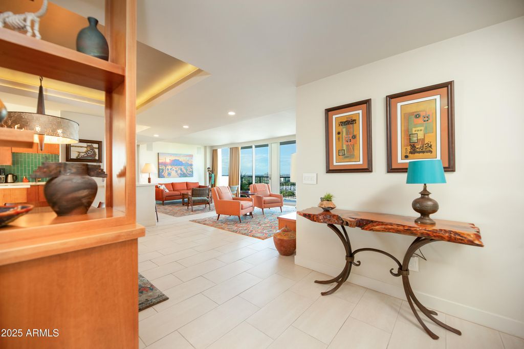 Photo of 2323 N Central Avenue #1404, Phoenix, AZ 85004 (MLS # 6916931)