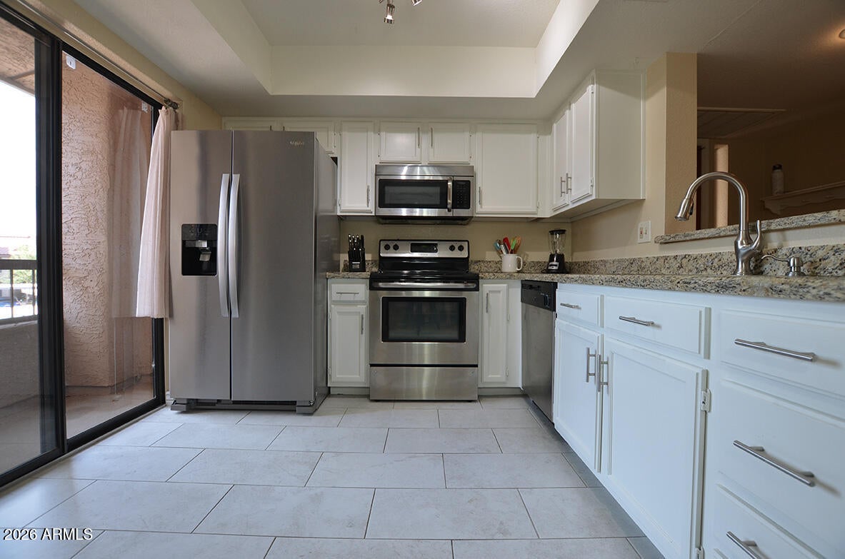 9550 N 94TH Place 221