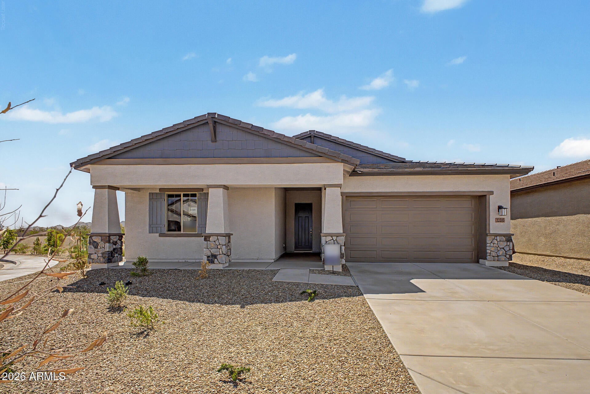 22203 W BLACKHAWK Drive
