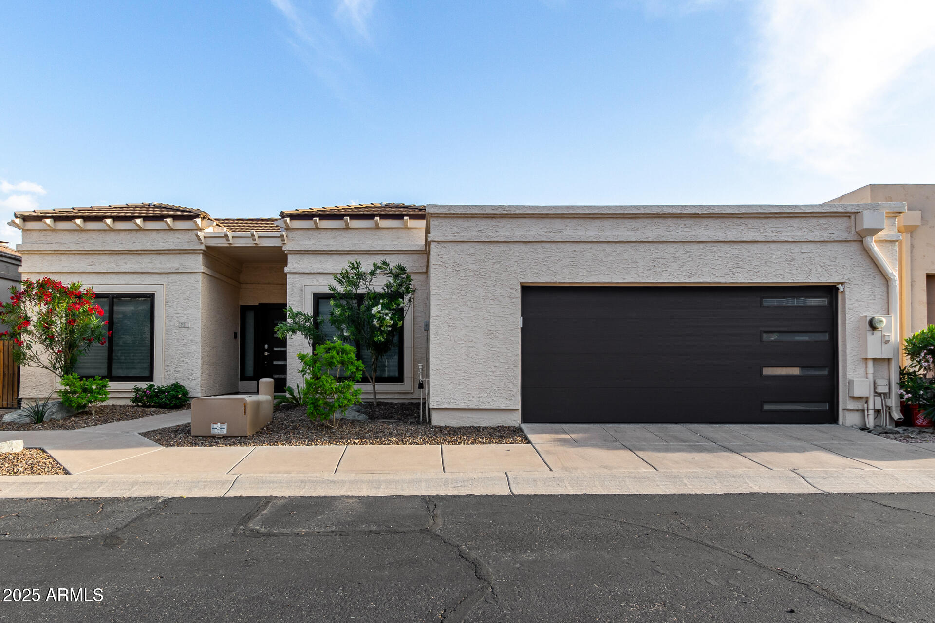 21 W Beryl Avenue