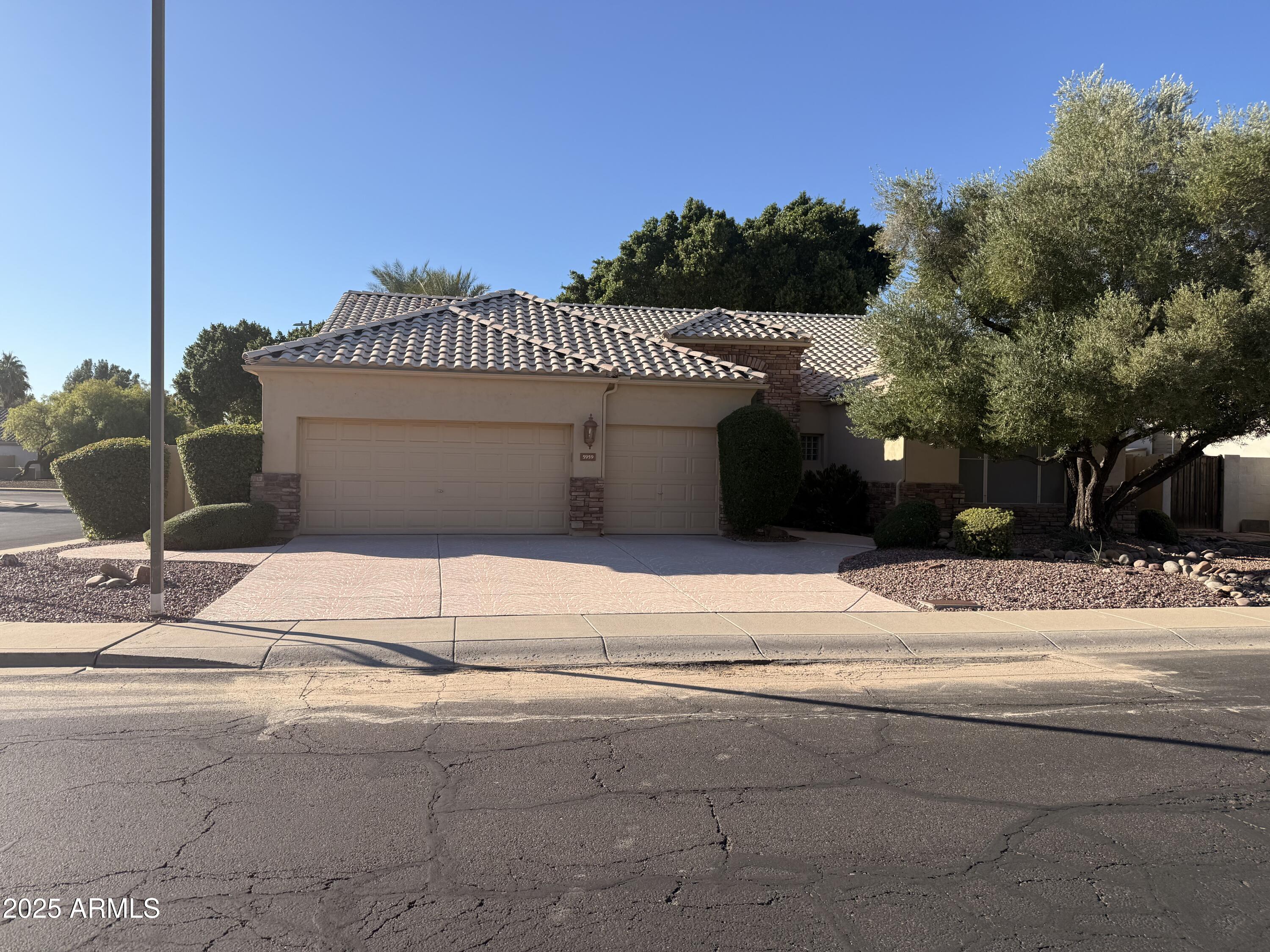 Homes for Sale in Queen Creek Arizona 4 5959 W POTTER Drive