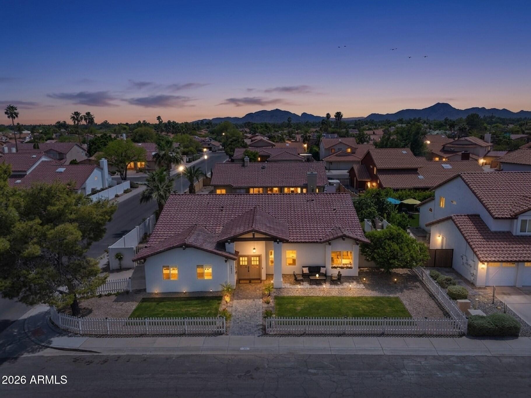 5623 E CLAIRE Drive