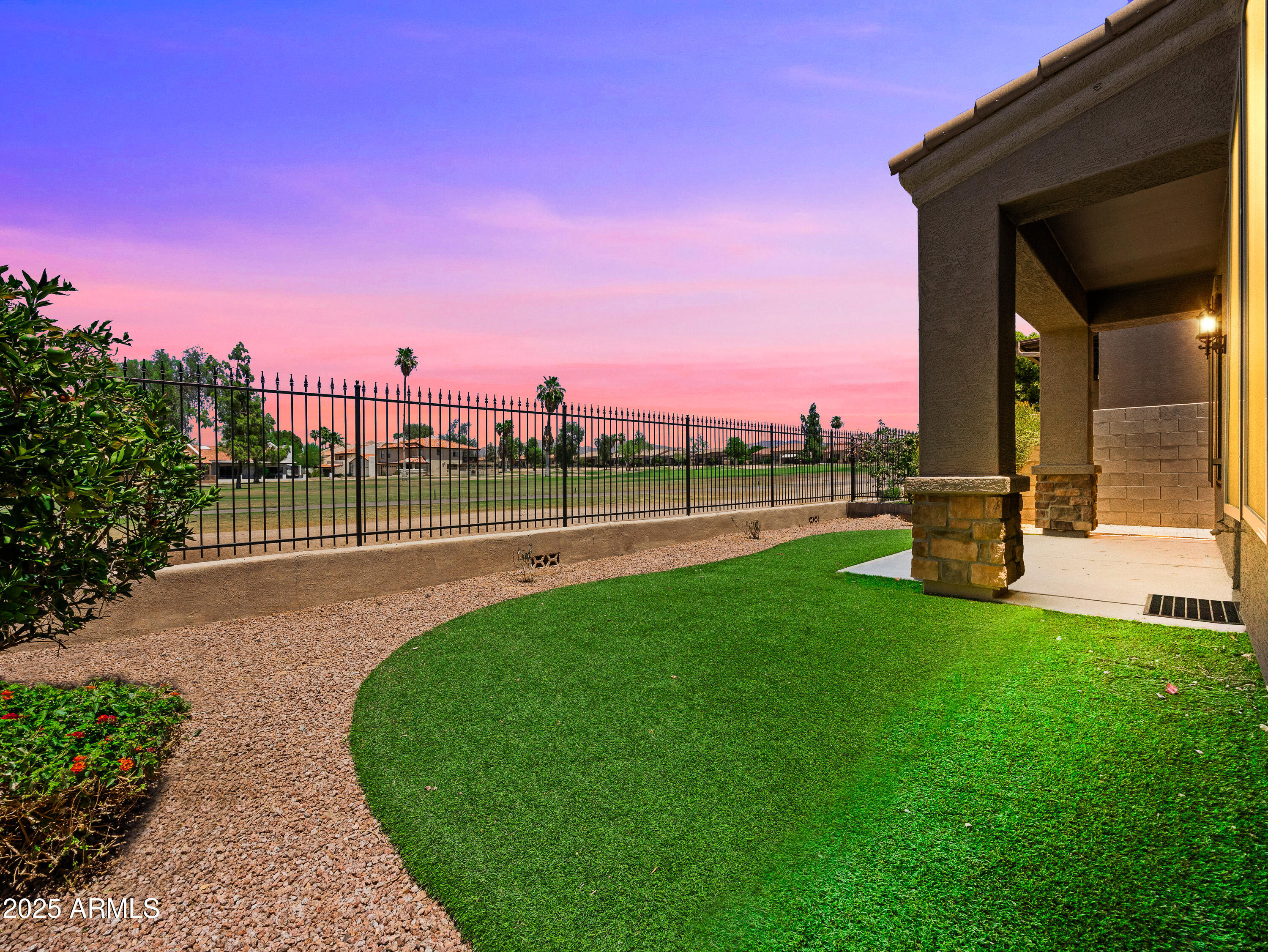 6202 E MCKELLIPS Road 83