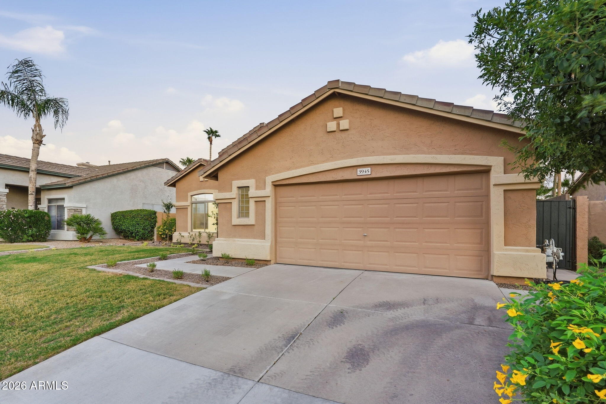 3945 S CACTUS WREN Drive