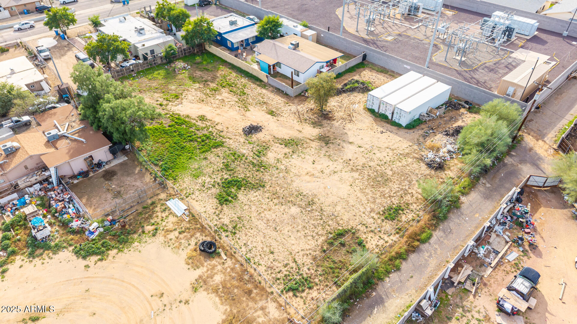 1724 W DESERT COVE Avenue -