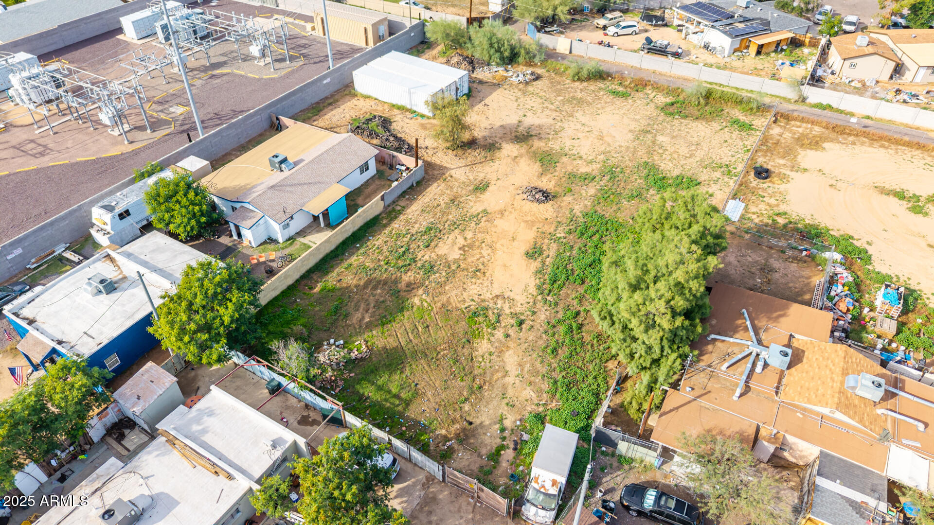 1724 W DESERT COVE Avenue -