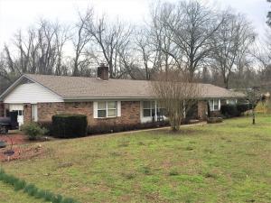 Feel the Illinois Bayou breeze from your front door. 2 acre lot on the outskirts of town within minutes of Russellville Country Club/Golf Course. Spacious home with just under 2000sqft and fenced in spacious back yard gives you the choice to tinker or sit back and relax. Bonus room for game room, office, or 4th bedroom.