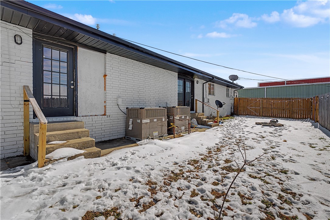 Western Terrace Unit 2 Rogers - Residential Lease