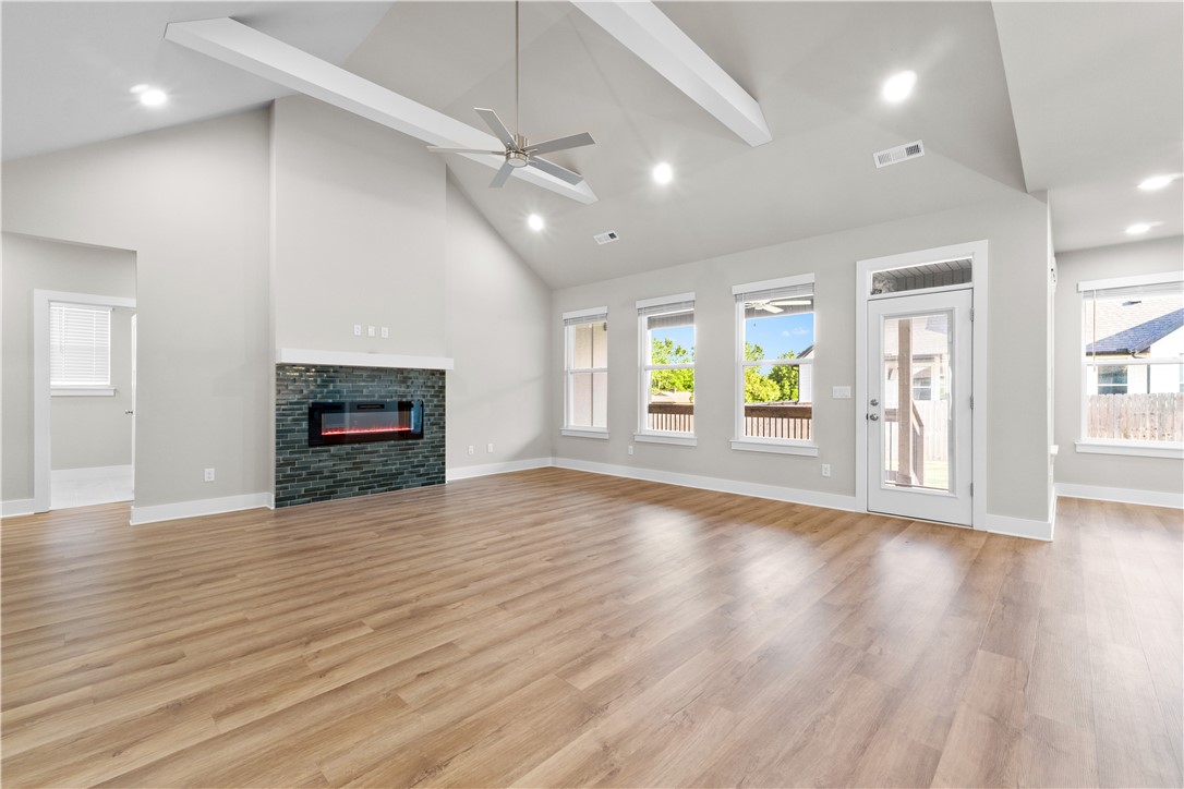 827 Mueller Way