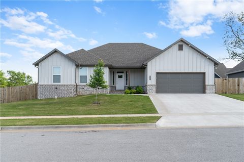827 Mueller Way Prairie Grove AR 72753