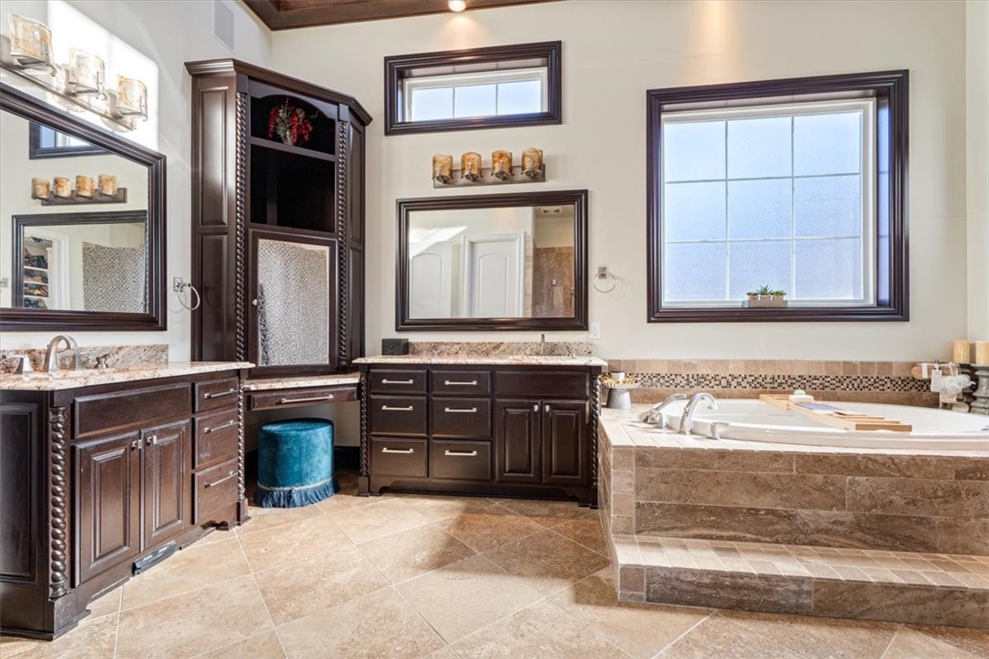 Pinnacle Sub Ph 4 Rogers - Residential