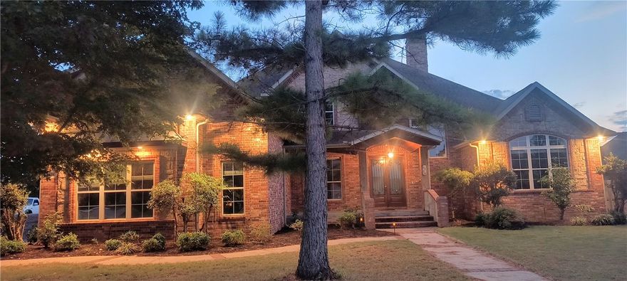 This Liberty Bell home was designed for growing families who need room to spread out — and still come together. In the diamond zone of NWA, Bentonville School District, nearby Pinnacle Country Club, Shadow Valley Country Club, Promenade, and I-49. This subdivision offers majestic homes, a clubhouse, swimming pool, wide streets, and a well-established family-oriented POA. This large corner home has all the conveniences of a higher-end residential area. Four large bedrooms, 3-XL car garage, big office, in a split floor plan, large living room, and literally super huge and amazing media/bonus room, including tall double height cathedral ceilings. Additionally central vacuum system, and a spacious 24'x24' concrete slab for your get-togethers in the backyard area. Priced below market value to allow buyers to fund desired improvements to the house, such as upstairs HVAC, main entry masonry, etc...