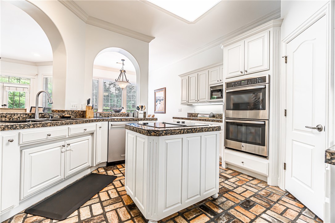 Manors On Blossom Way Crk Ph 2 Rogers - Residential