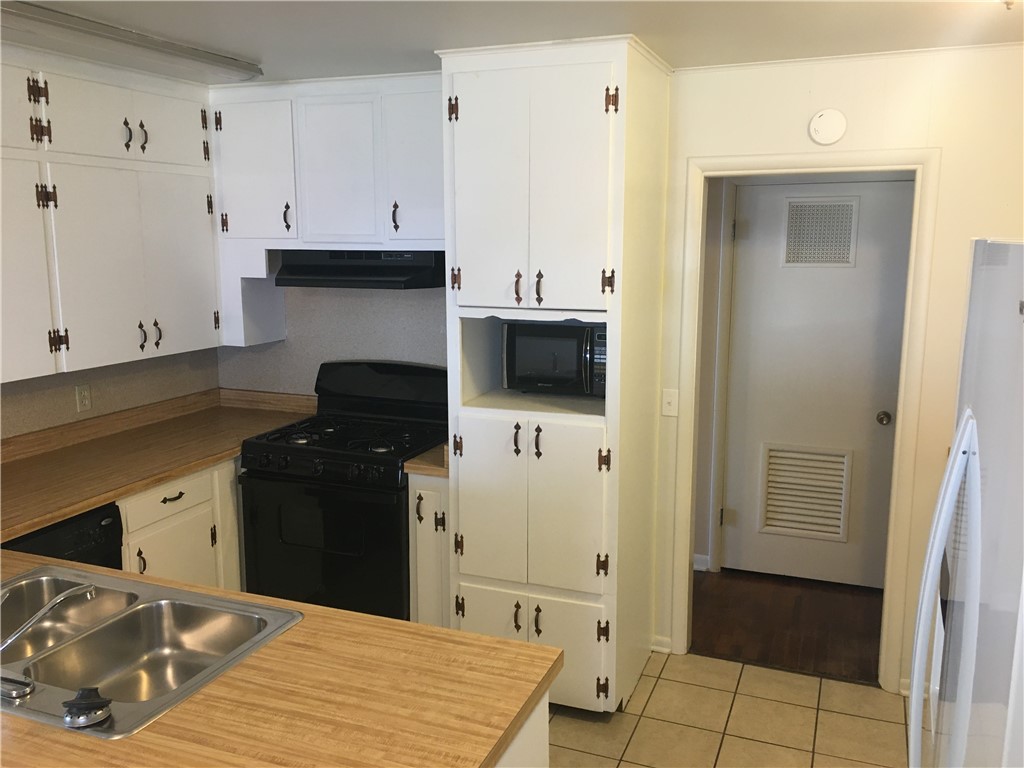 Gentry Orig Gentry - Residential Lease