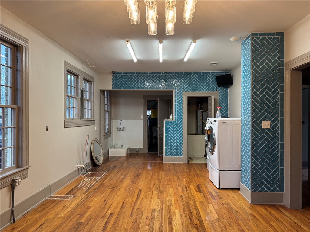 White, W J - Commercial Sale