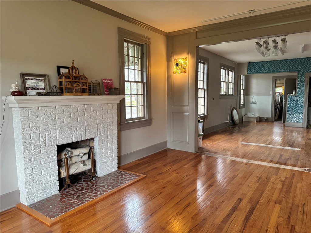 White, W J - Commercial Sale