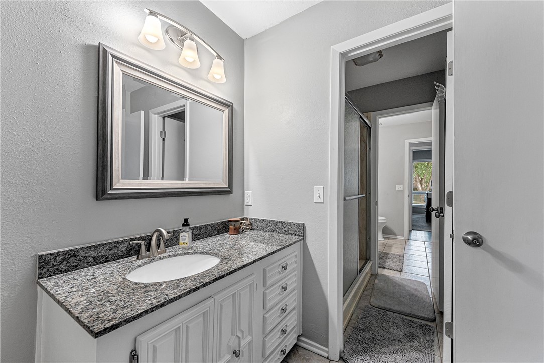 Townhouse Tct 3 A/K/A Drake Court Bvv - Residential
