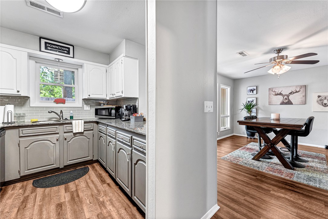 Townhouse Tct 3 A/K/A Drake Court Bvv - Residential