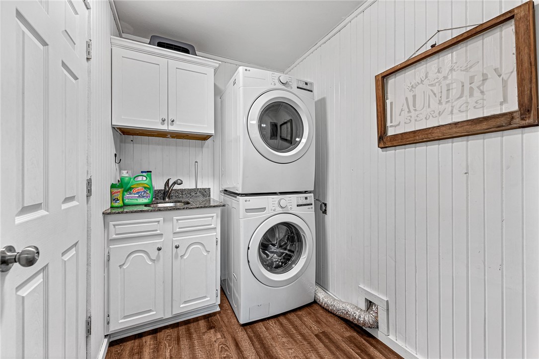 Townhouse Tct 3 A/K/A Drake Court Bvv - Residential