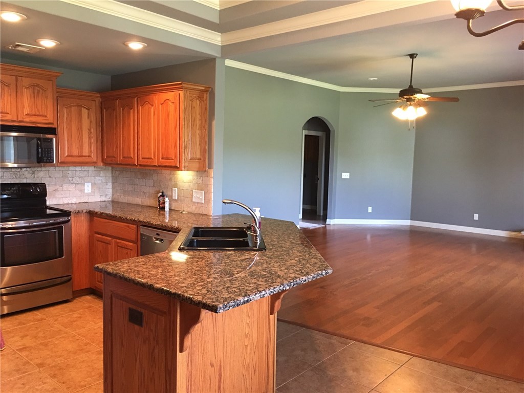 Black Spgs Sub Centerton - Residential