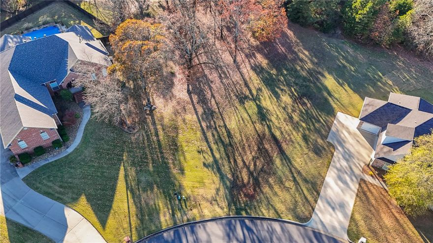 Premium Hilltop Residential Lot in an established neighborhood.  Discover the perfect site for your future home with this exceptional residential lot located in one of the area's most desirable neighborhoods. This property delivers the ideal foundation for a custom-built residence.