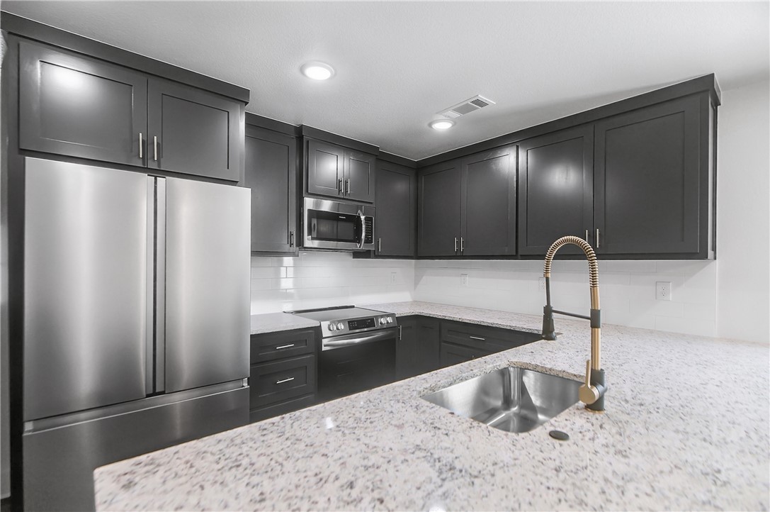 SKYVIEW ACRES-BENTONVILLE - Residential