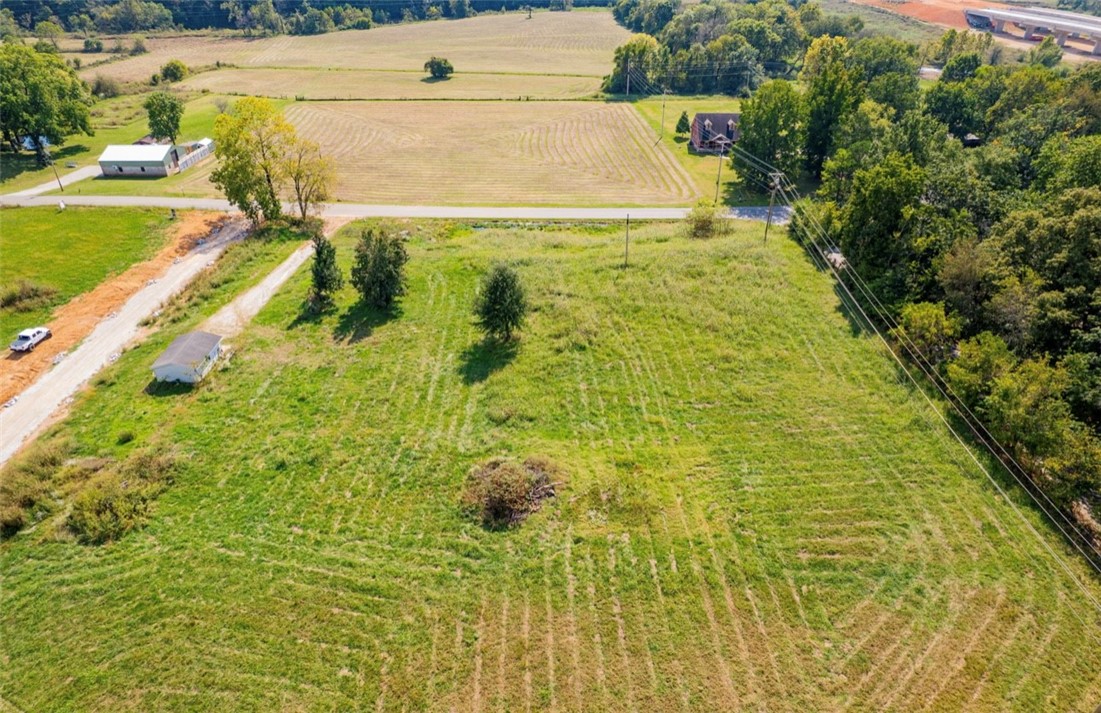 Elm Spgs Outlots - Land