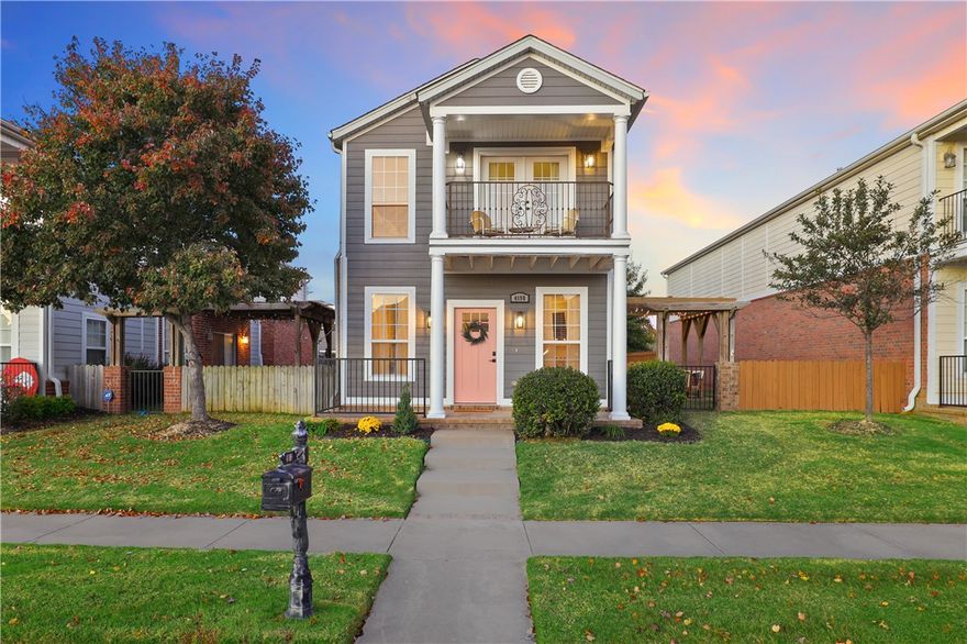 Fully furnished with utilities paid (including internet/cable). This charming 3 bed, 2.5 bath home is close to the U of A, interstate, restaurants, and all things Fayetteville. Enjoy the luxury and convenience of this fully furnished home, making your move-in a seamless experience. Available for stays as short as 30 days or up to a full year. Contact the owner for flexible pricing options based on your preferred duration.Pets Negotiable. No Smoking.