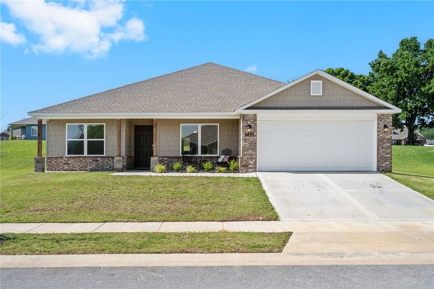 Brand new and move-in ready! Built in 2024, this 4-bedroom, 2-bath home with a versatile office or bonus room offers 1,940 sqft of modern living space—all less than 10 minutes from the University of Arkansas. This is a fantastic opportunity for parents of incoming students looking to invest in a comfortable, long-term housing solution. Enjoy an open-concept layout, stylish finishes, and a flexible floorplan perfect for studying, entertaining, or working from home. Whether you're seeking convenience, comfort, or a smart investment near campus, this home checks all the boxes!