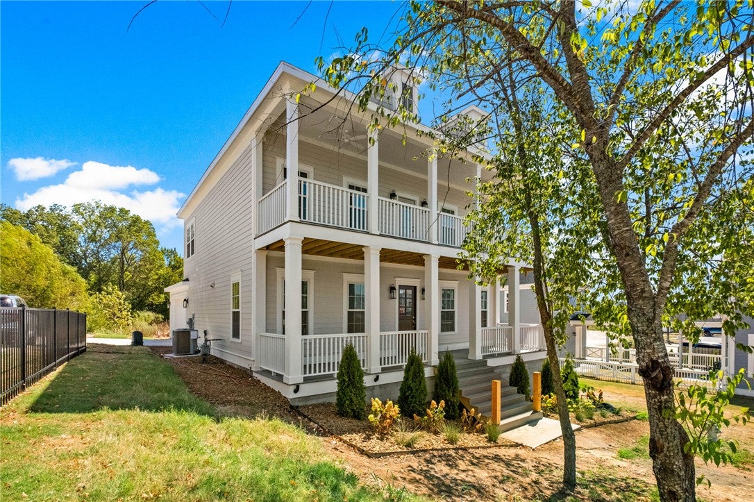 5438 Hackett Street