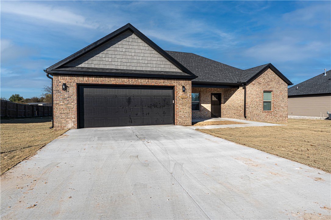 Givens Place Pea Ridge - Residential Lease