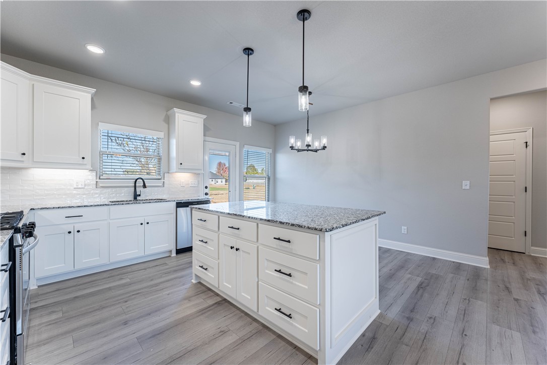 Givens Place Pea Ridge - Residential Lease