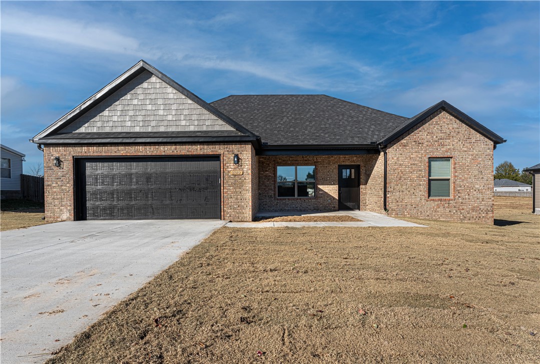 Givens Place Pea Ridge - Residential Lease