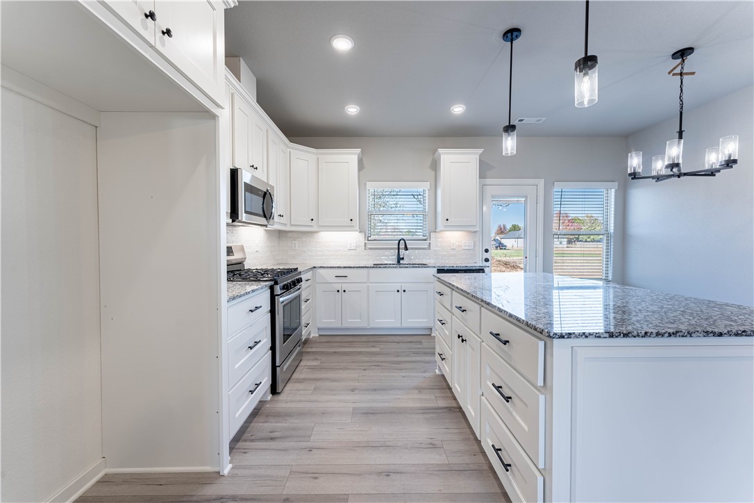 Givens Place Pea Ridge - Residential Lease