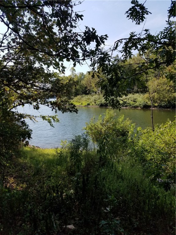 Beautiful lake view property ready to build your dream home. Lots of privacy with plenty of shade trees. Perc test has already been done. Mobile home allowed. Swepco Lake.