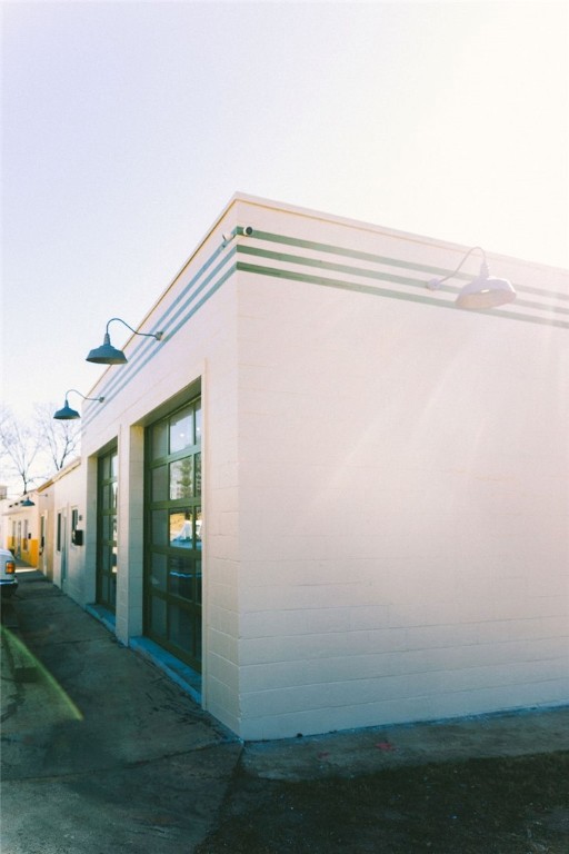 Aumicks Add - Commercial Lease