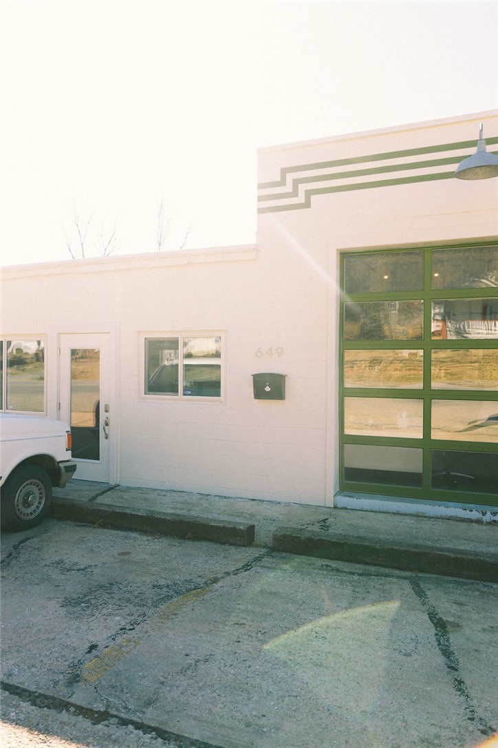 Aumicks Add - Commercial Lease