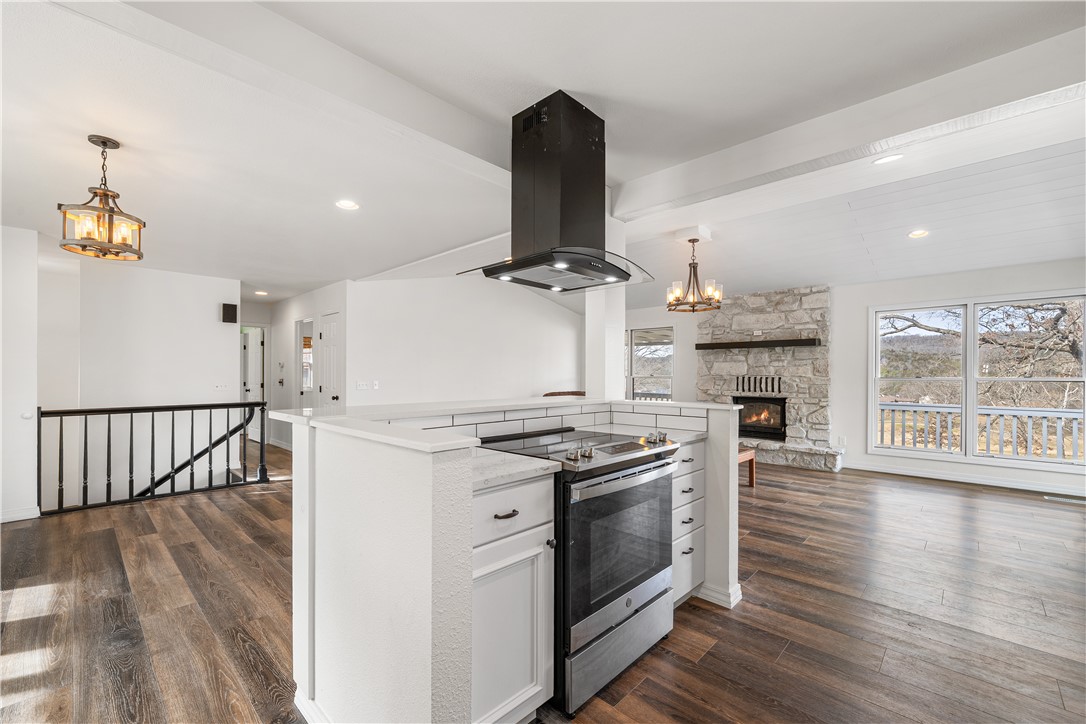 Unit 112 Holiday Island - Residential