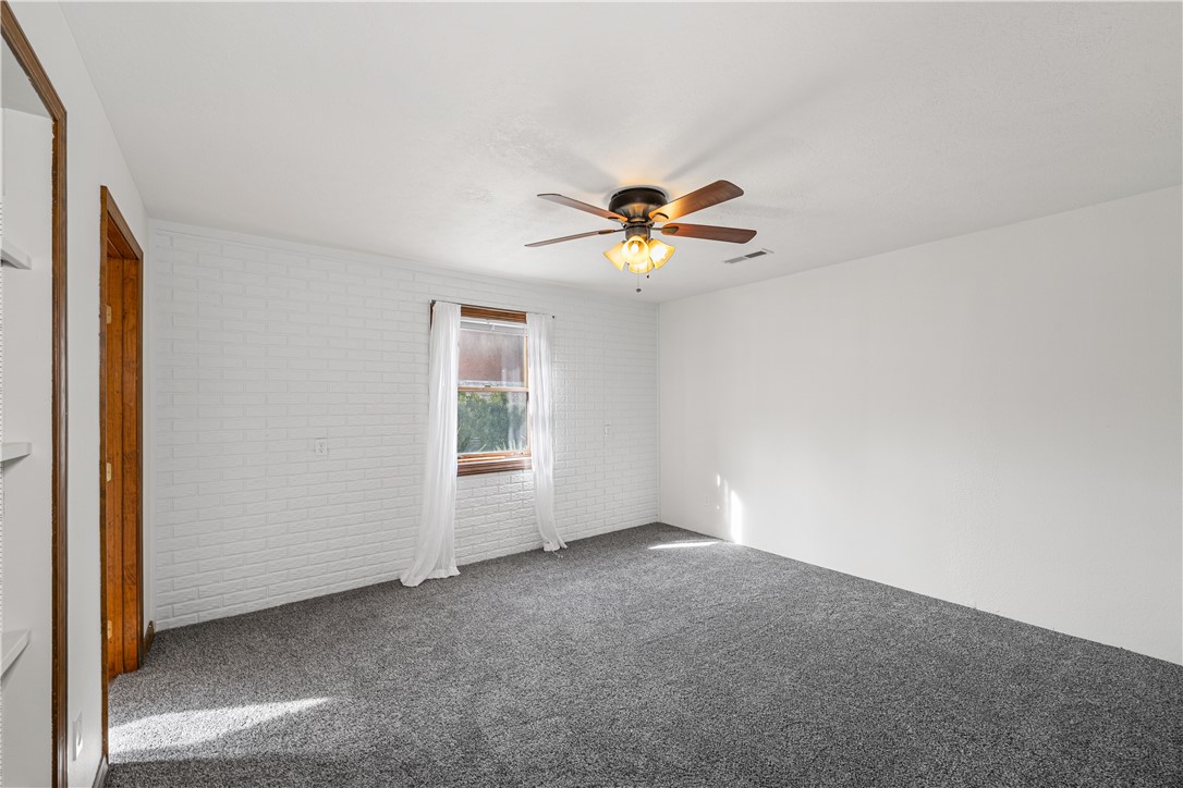 Unit 112 Holiday Island - Residential