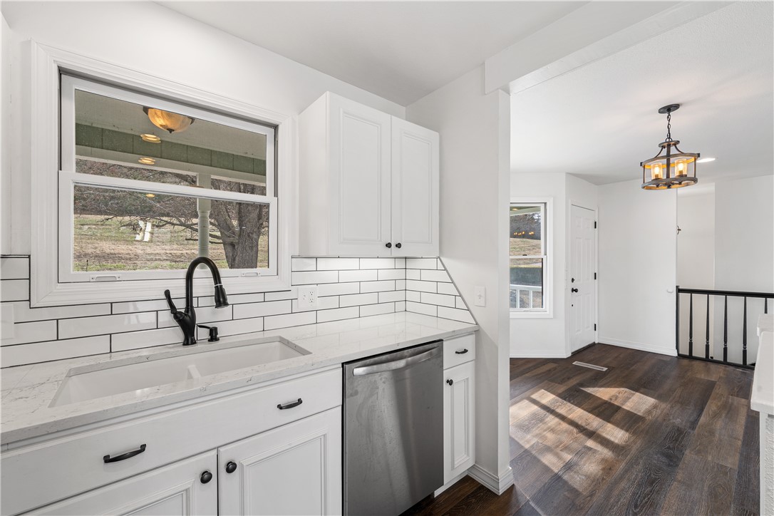 Unit 112 Holiday Island - Residential