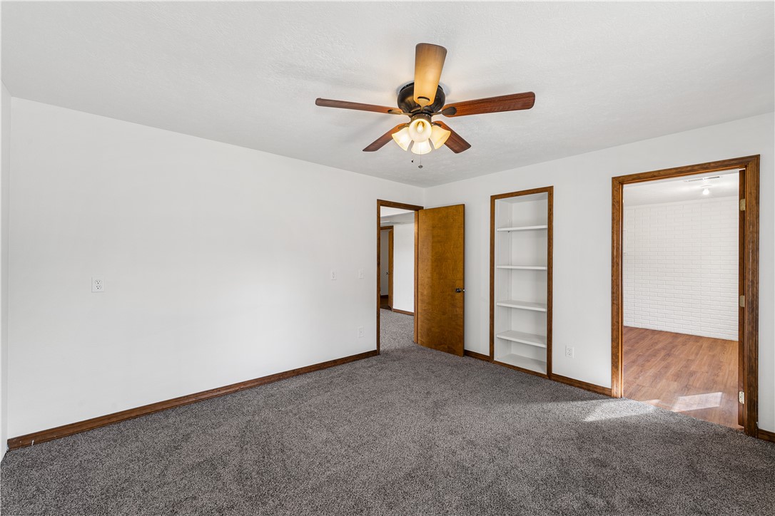 Unit 112 Holiday Island - Residential