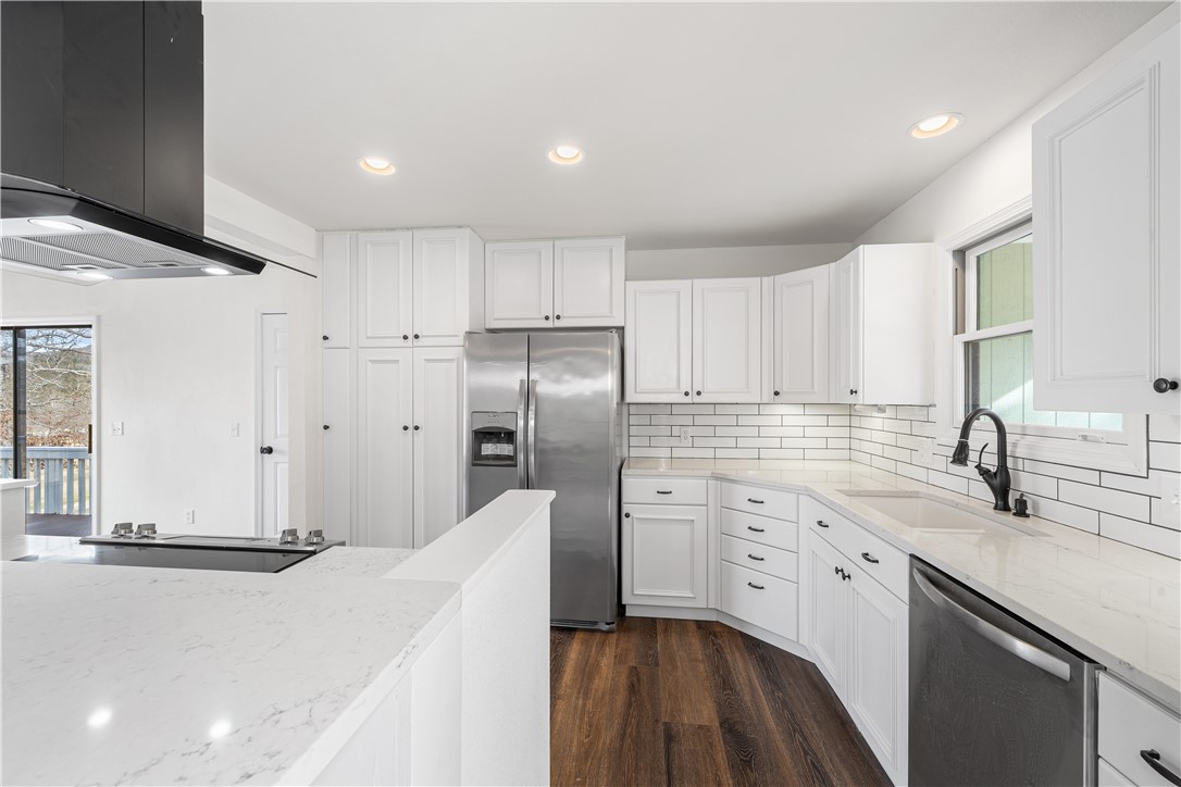 Unit 112 Holiday Island - Residential