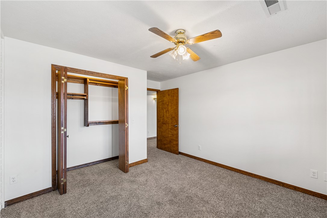 Unit 112 Holiday Island - Residential