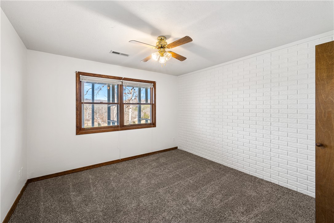 Unit 112 Holiday Island - Residential