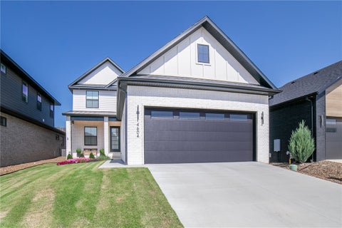 Photo of 4604 Fieldcrest Terrace, Rogers, AR 72758 (MLS # 1356186)